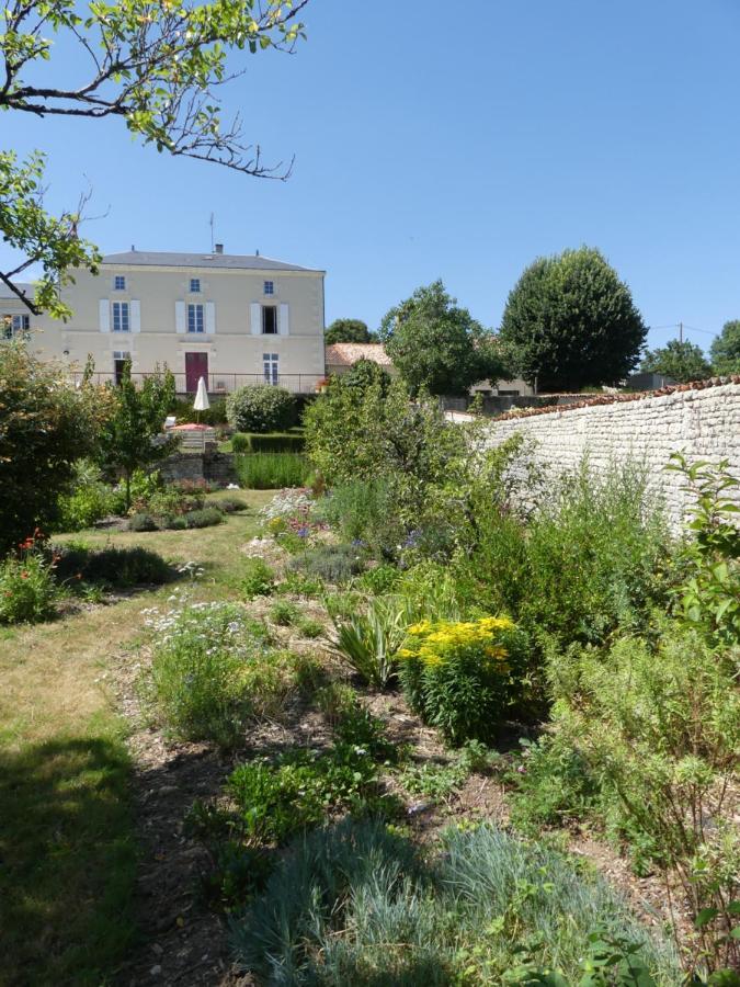 Les Jardins De Xanton Hotell Eksteriør bilde
